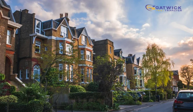 taxi from Wimbledon to gatwick airport