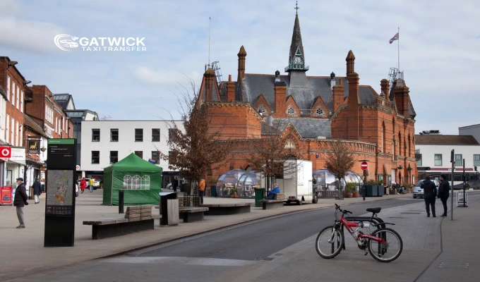 Business Airport Taxi Thundersley to Southend