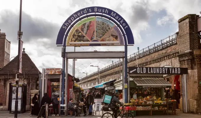 Taxi from Shepherd's Bush to London Heathrow Airport