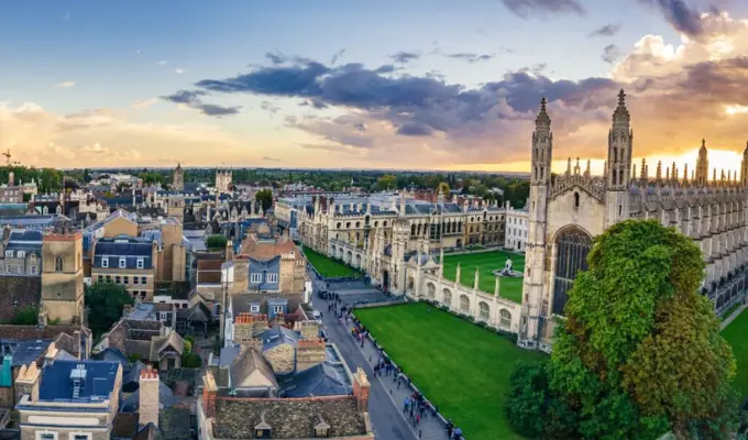 Taxi from Cambridge to London Stansted Airport