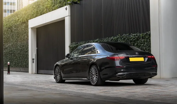 Taxi from Sheffield to Stansted Airport Long Distance Transfer