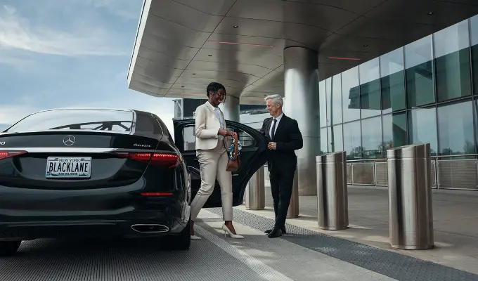 Taxi from Bury St Edmunds to Luton Airport Transfer