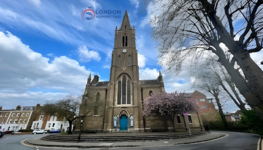 Professional taxi service from Windsor to Heathrow Airport