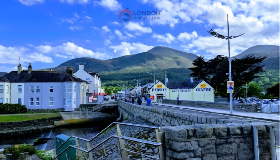 Professional taxi service from Newcastle to Heathrow Airport