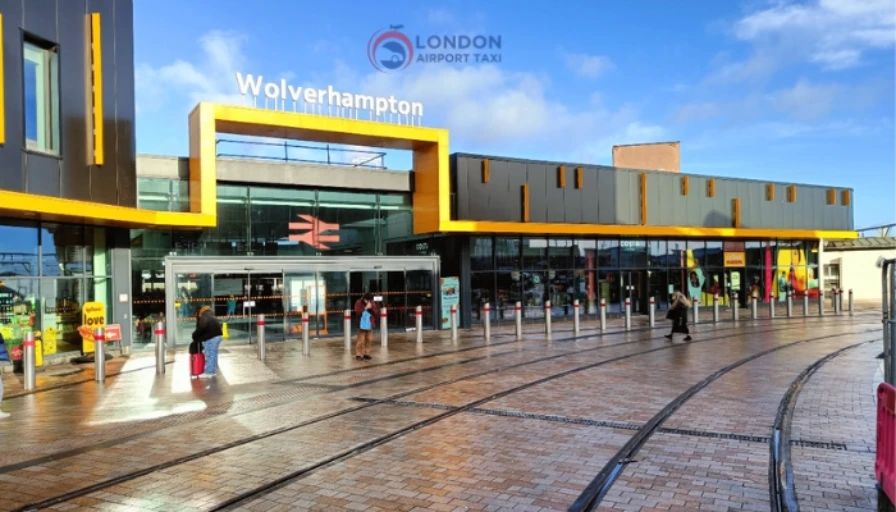 Professional taxi service from Wolverhampton to Heathrow Airport