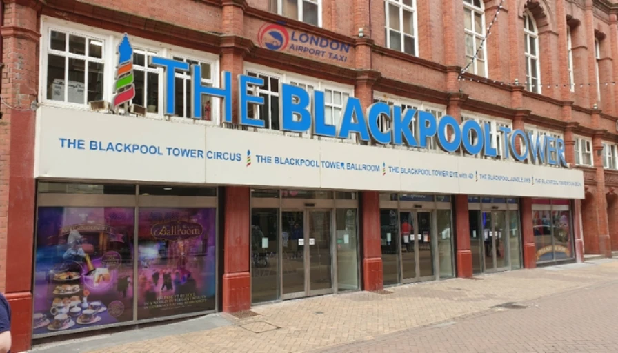 Professional taxi service from Blackpool to Heathrow Airport