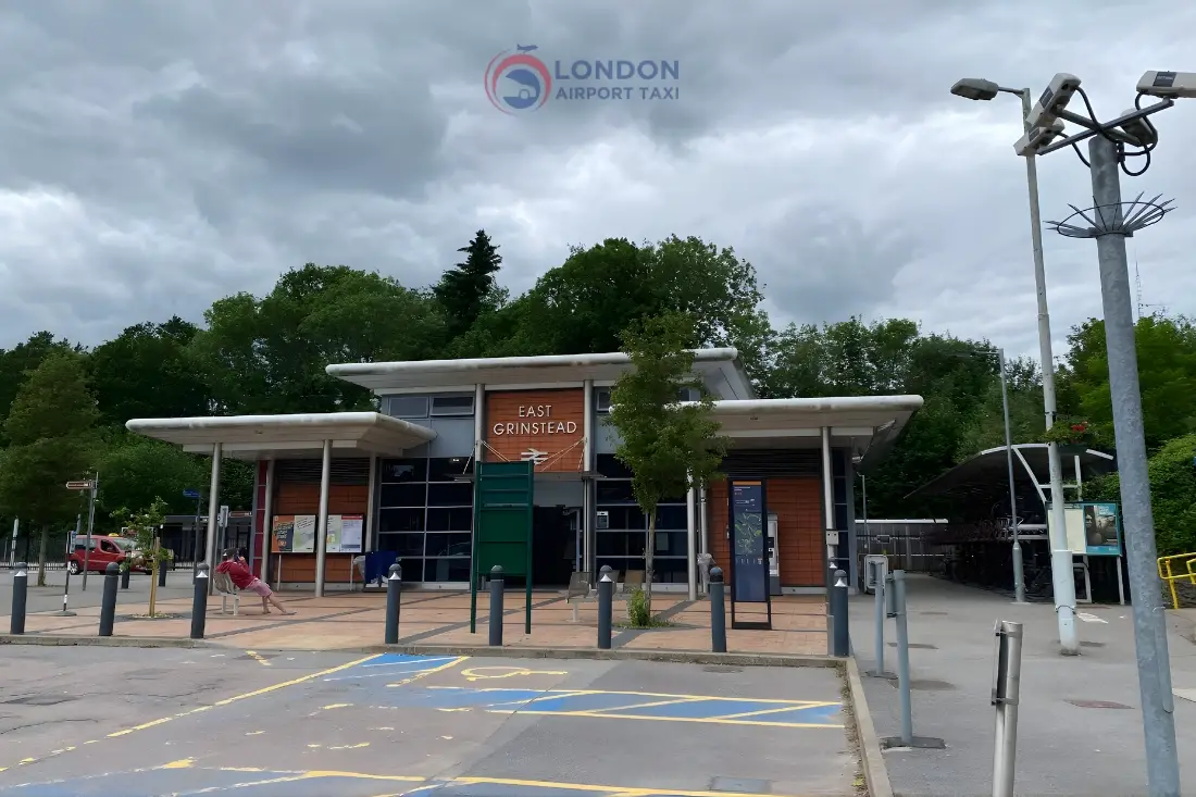 East Grinstead to Gatwick Airport Taxi Transfer Service
