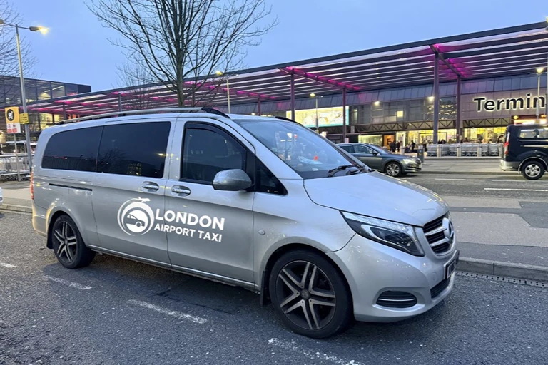 Heathrow Airport Transfers - Arrival pickups at all terminals