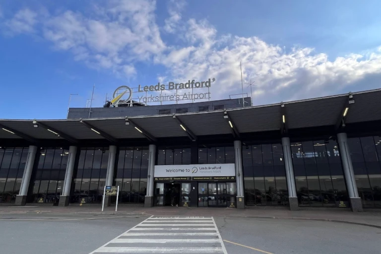 Leeds Bradford Airport Taxi Transfer Service