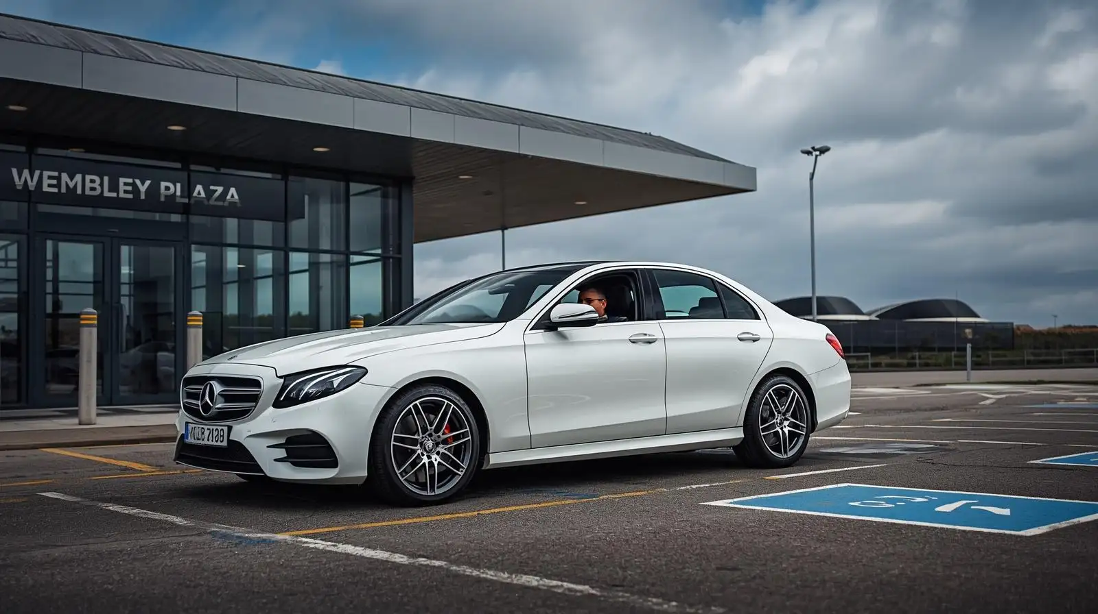 Wembley Plaza Taxi | Luton Airport Transfer Service