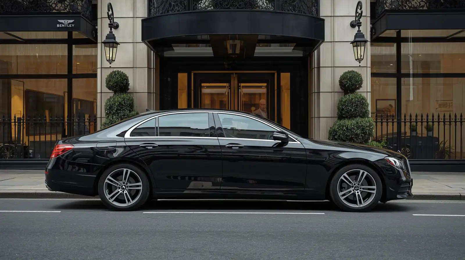 Bentley London The Taxi to Luton Airport Transfer