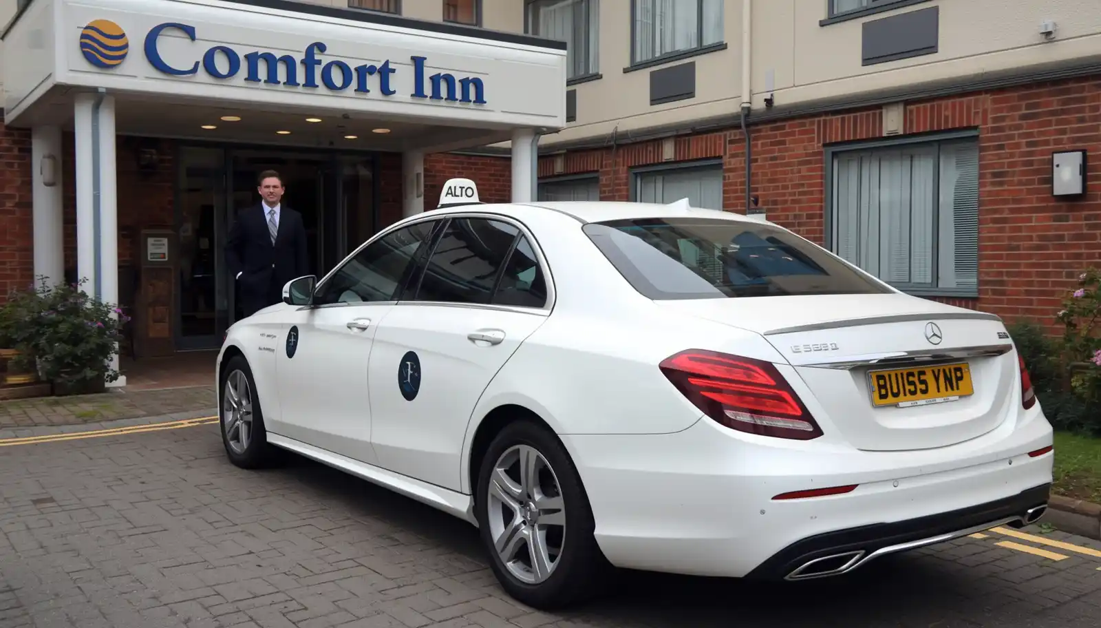 Comfort Inn Kensington Taxi Transfer to Luton Airport Transfer