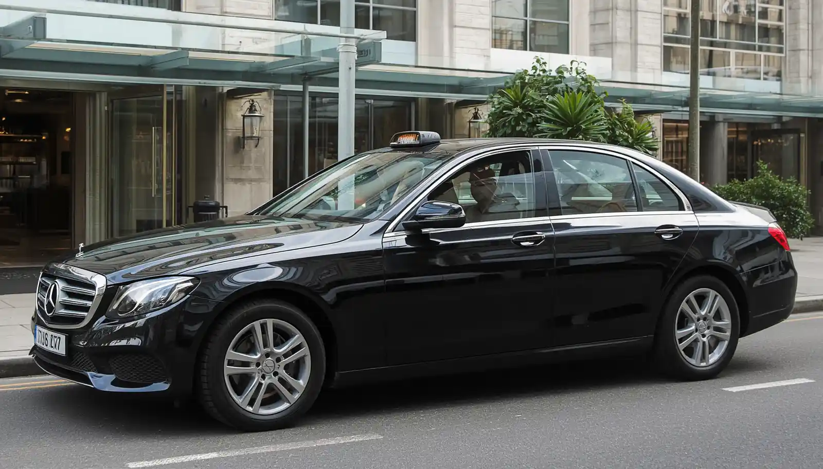 Holiday Inn Heathrow Hotel M4 J4 Sipson Rd TaxiTransfer