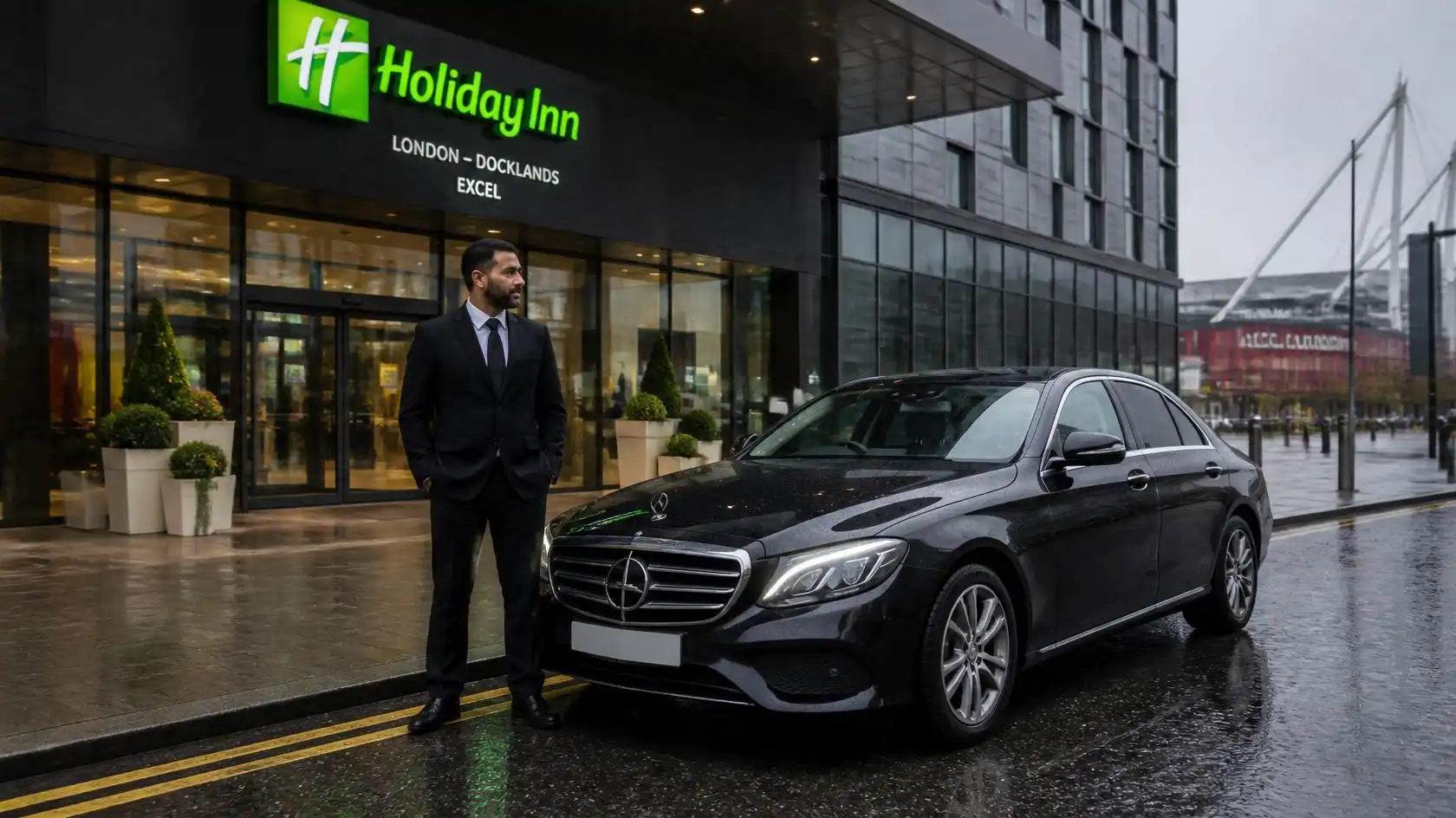Holiday Inn Docklands Excel Taxi Transfer to Luton Airport