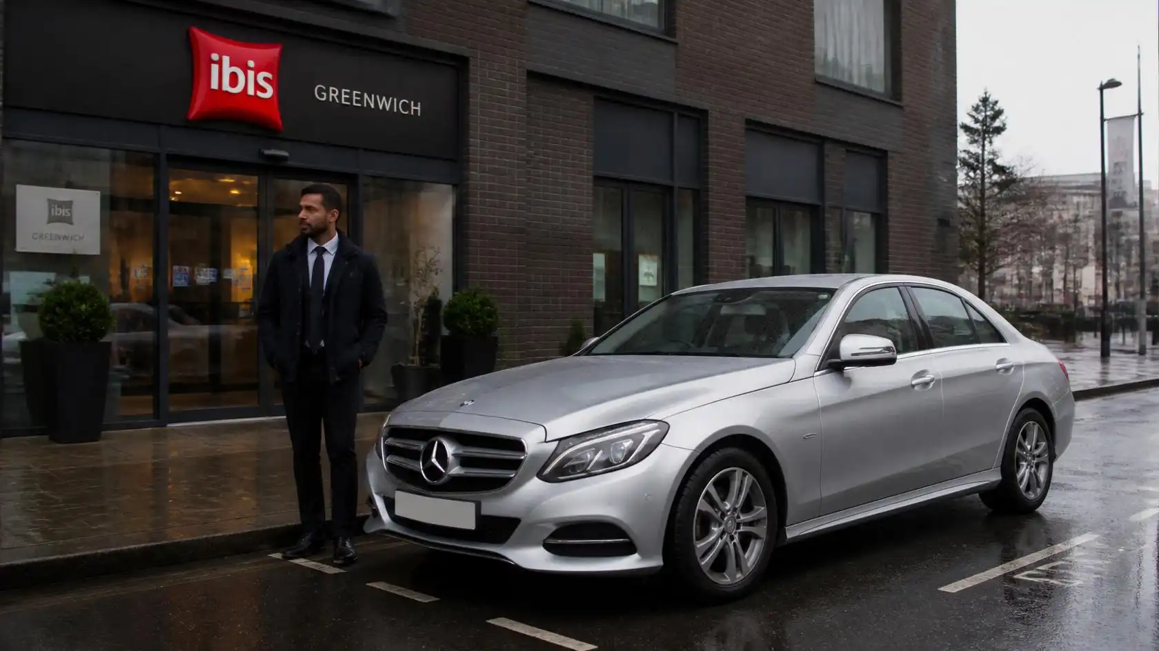 Ibis Greenwich Taxi Transfer to Luton Airport Transfer