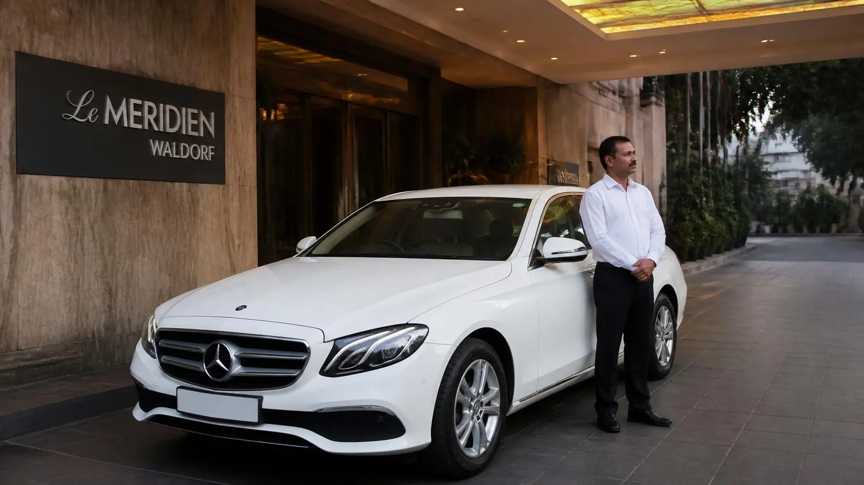 Le Meridien Waldorf Hotel Taxi  Port Transfer