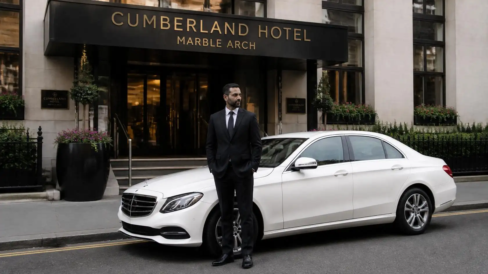Cumberland Hotel Marble Arch Taxi London Transfer