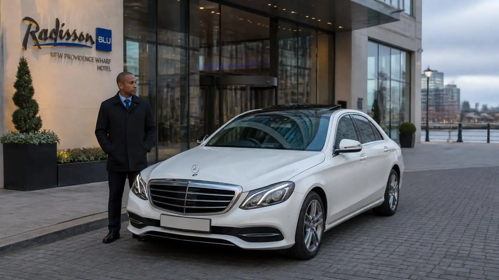 Radisson Blu New Providence Wharf Taxi Transfer Service