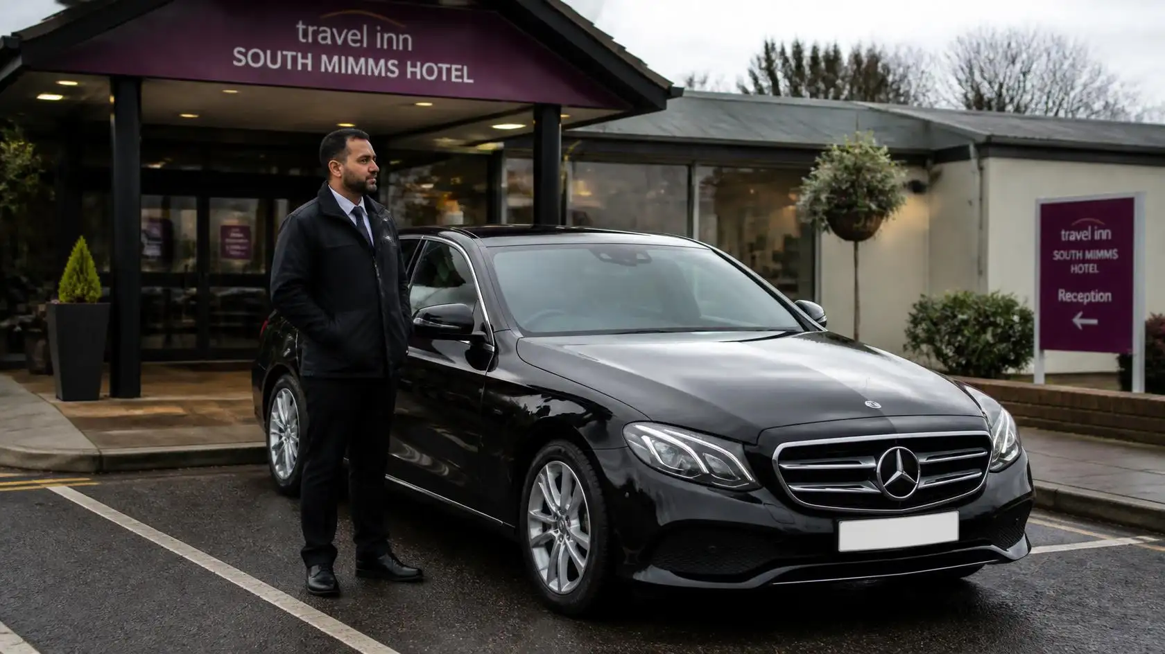 Travel Inn South Mimms Taxi Portsmouth Transfer