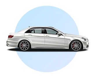 Executive private hire vehicle for airport transfers